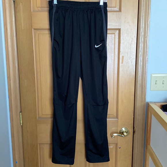 Nike Pants - NWOT Black Nike Joggers